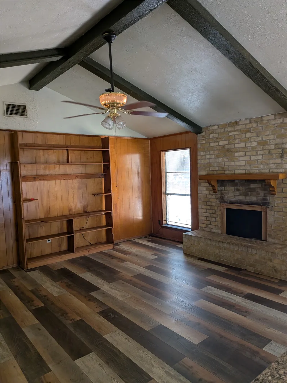 7501 Acapulco Road Fort Worth, TX 76112