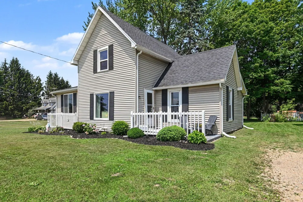 59510 County Road 378 Bangor Township, MI 49013