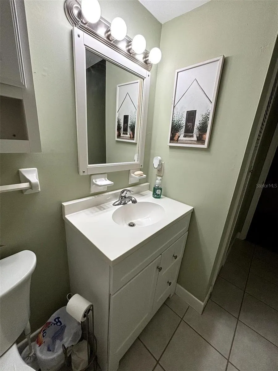 1700 SW 16TH COURT #A5 Gainesville, FL 32608