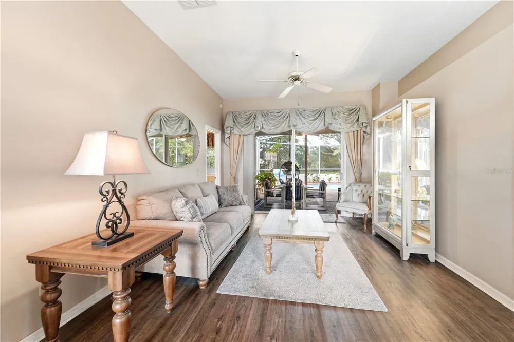 1053 OLD COVENTRY COURT Oviedo, FL 32765