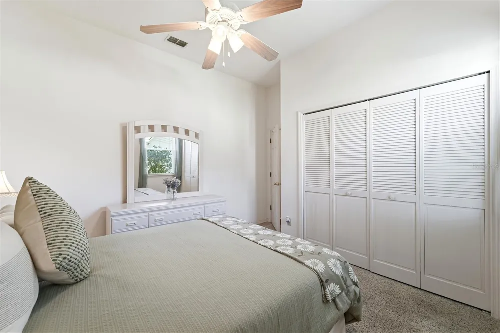 1053 OLD COVENTRY COURT Oviedo, FL 32765