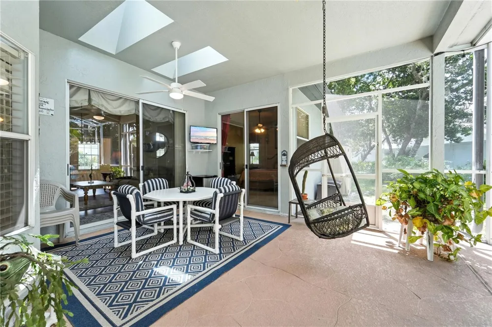 1053 OLD COVENTRY COURT Oviedo, FL 32765