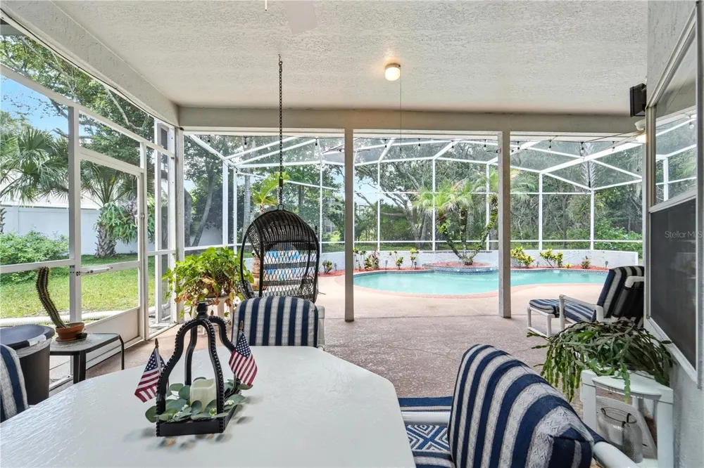1053 OLD COVENTRY COURT Oviedo, FL 32765