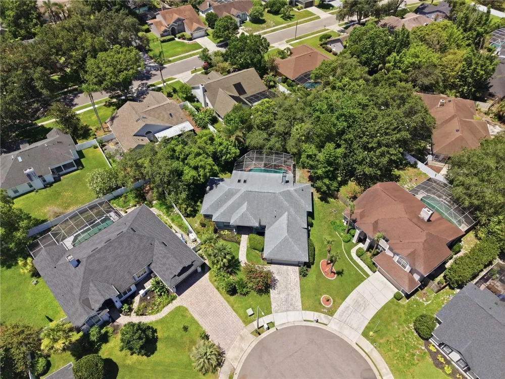 1053 OLD COVENTRY COURT Oviedo, FL 32765
