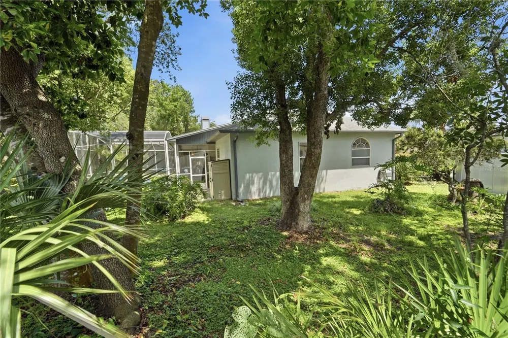 1053 OLD COVENTRY COURT Oviedo, FL 32765