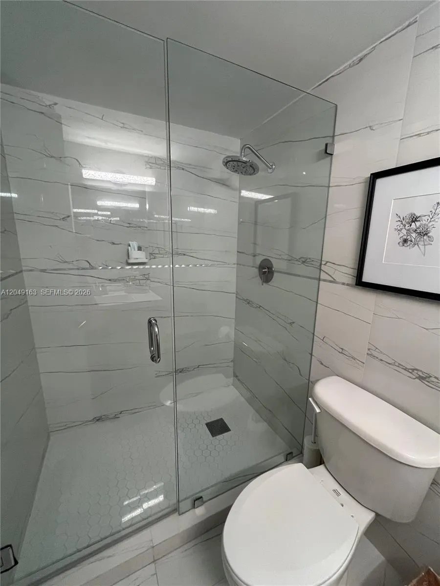 2301 Collins Ave #326 Miami Beach, FL 33139