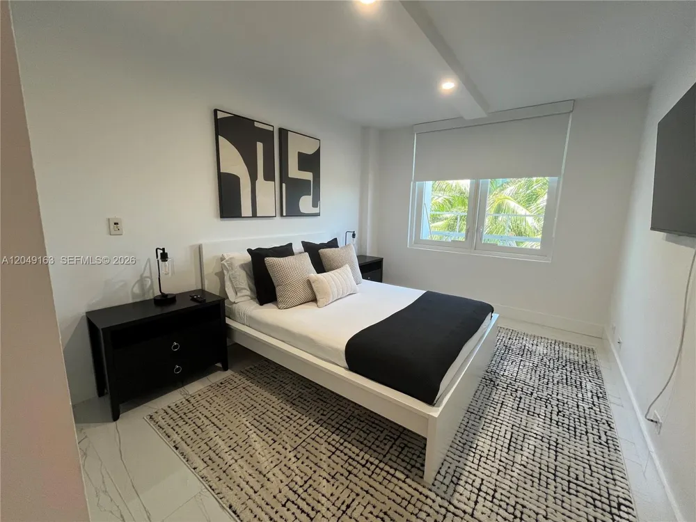 2301 Collins Ave #326 Miami Beach, FL 33139