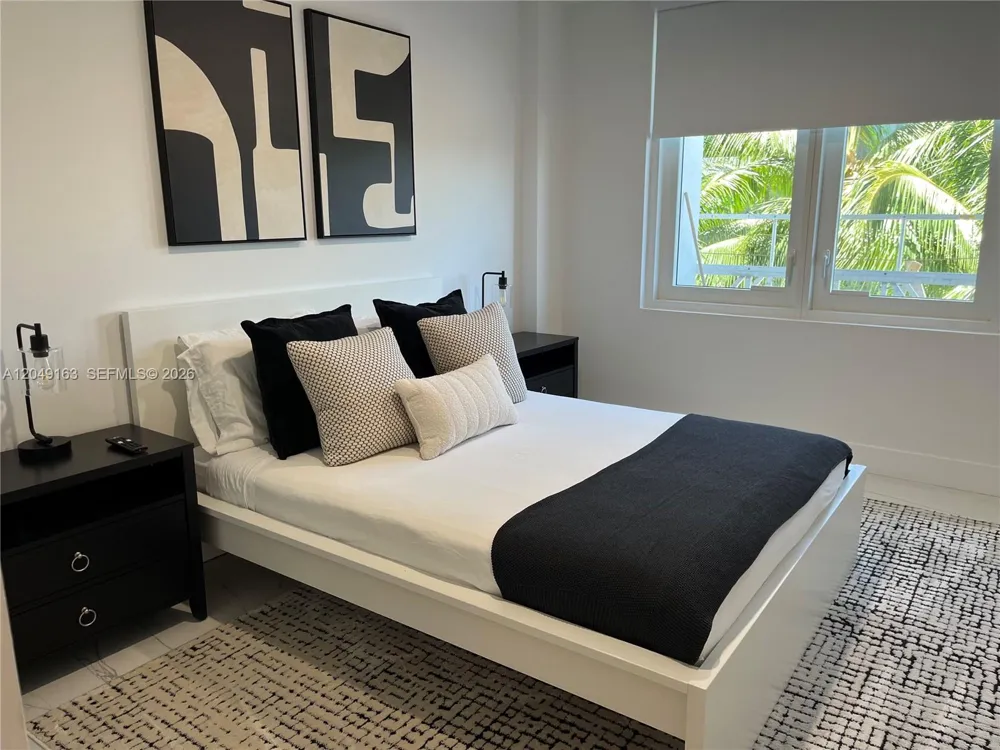 2301 Collins Ave #326 Miami Beach, FL 33139