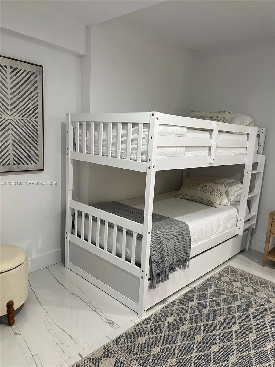2301 Collins Ave #326 Miami Beach, FL 33139