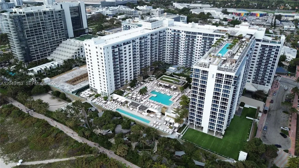 2301 Collins Ave #326 Miami Beach, FL 33139