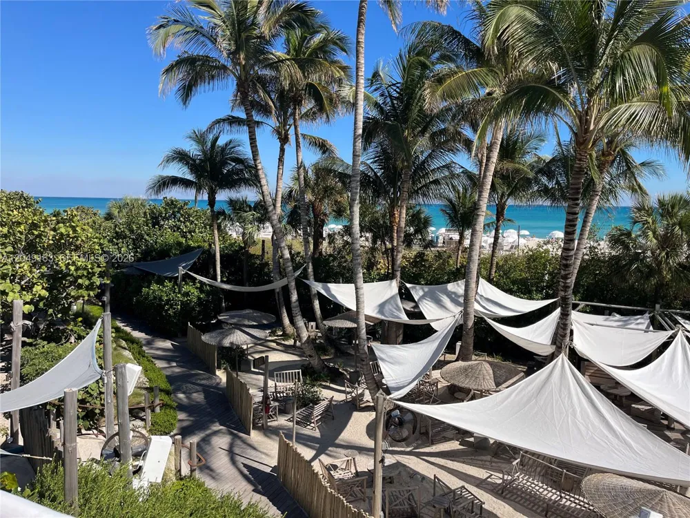 2301 Collins Ave #326 Miami Beach, FL 33139