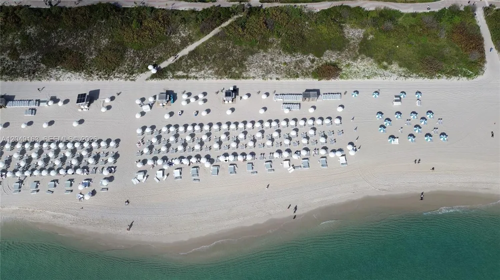 2301 Collins Ave #326 Miami Beach, FL 33139