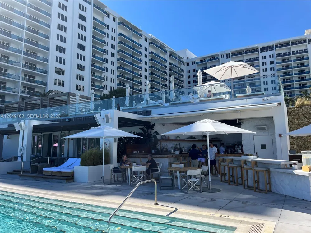 2301 Collins Ave #326 Miami Beach, FL 33139