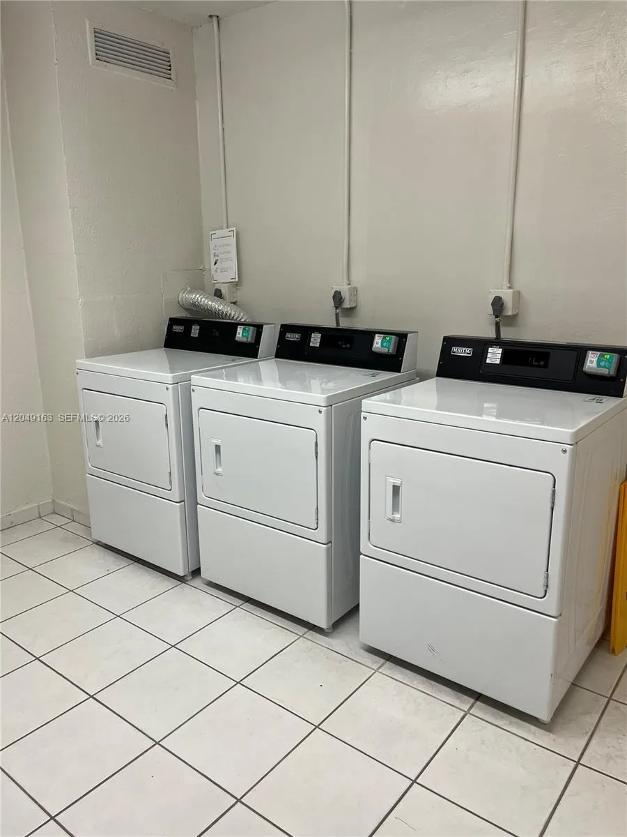 2301 Collins Ave #326 Miami Beach, FL 33139