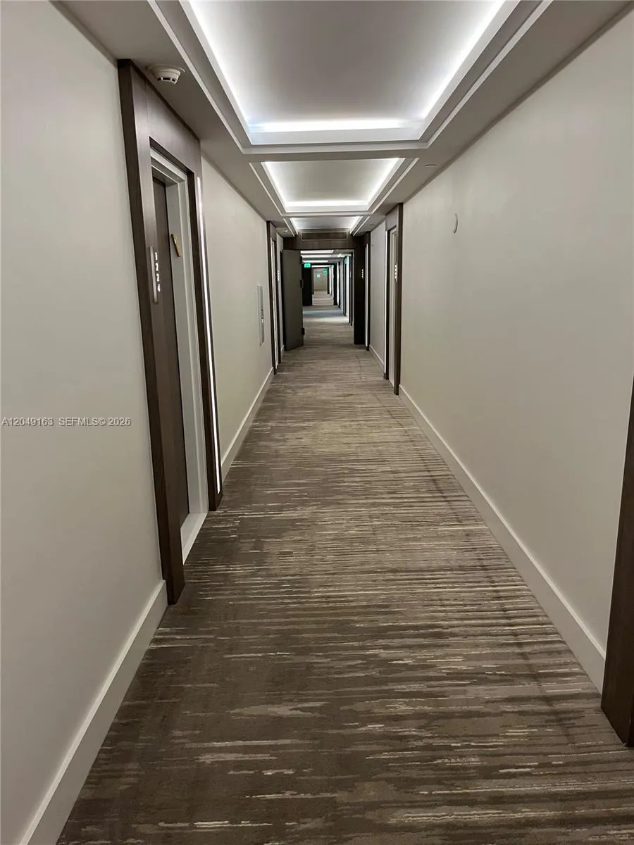 2301 Collins Ave #326 Miami Beach, FL 33139