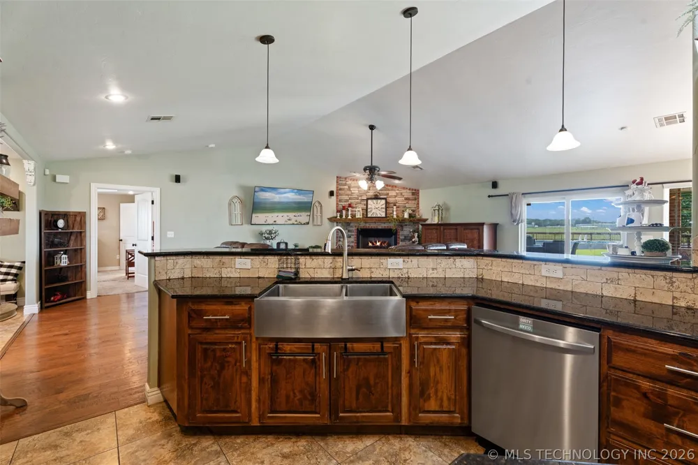 57455 E 230 ROAD Afton, OK 74331