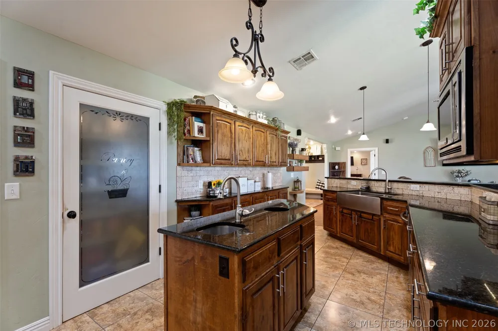 57455 E 230 ROAD Afton, OK 74331