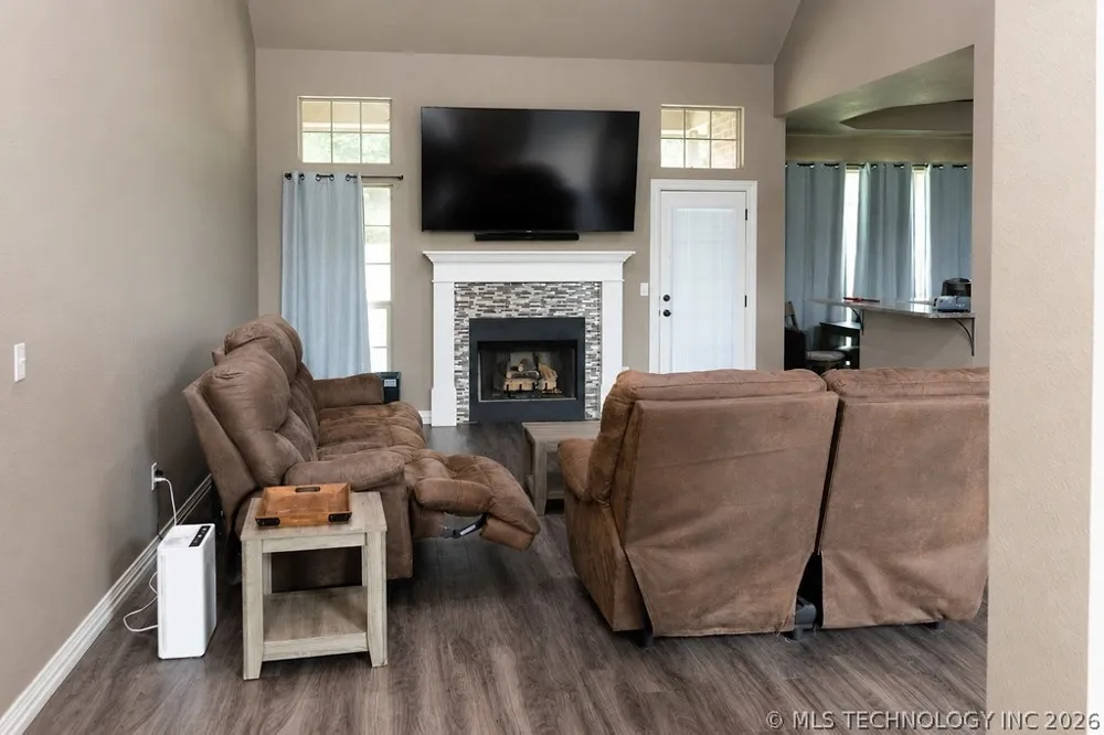 30 Brothers Durant, OK 74701