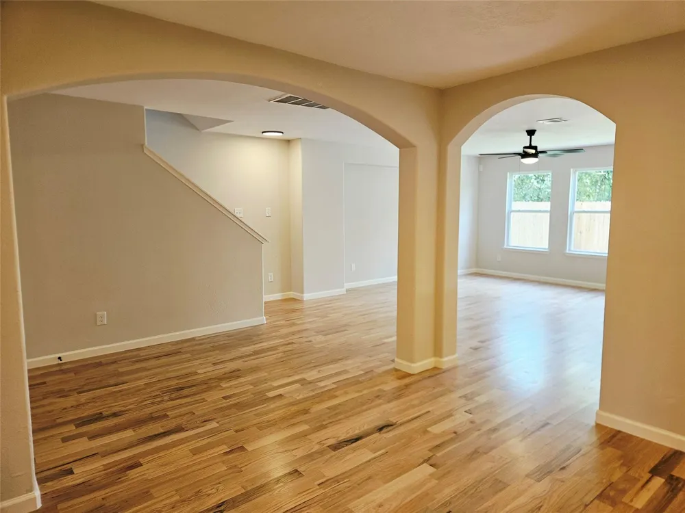 4227 Richmeadow Drive Houston, TX 77048