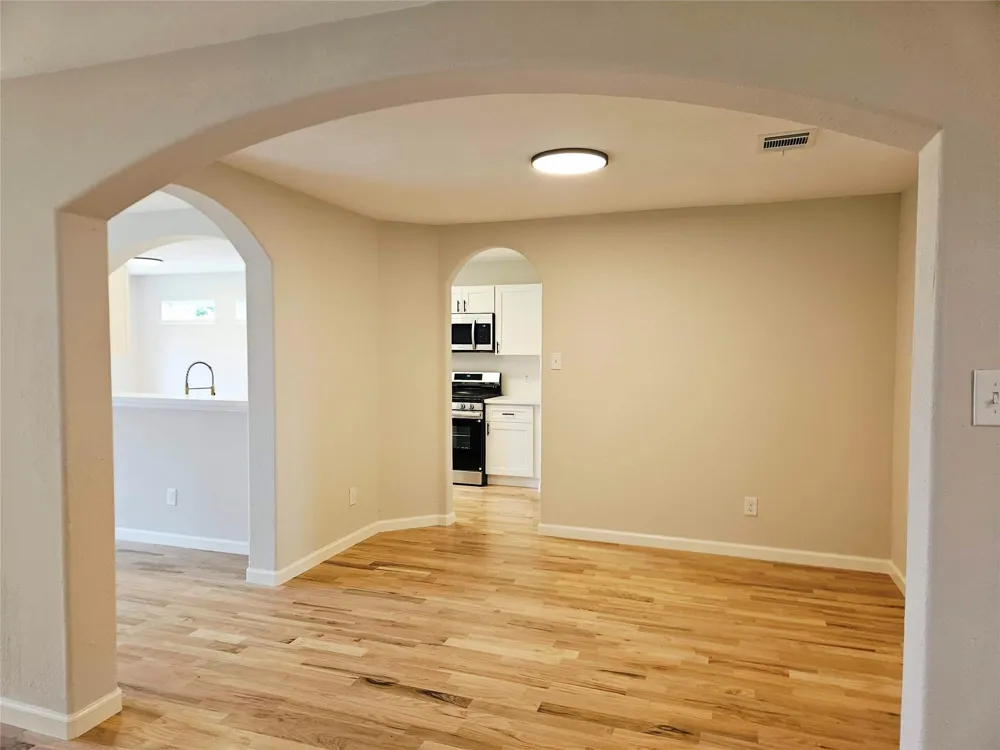 4227 Richmeadow Drive Houston, TX 77048