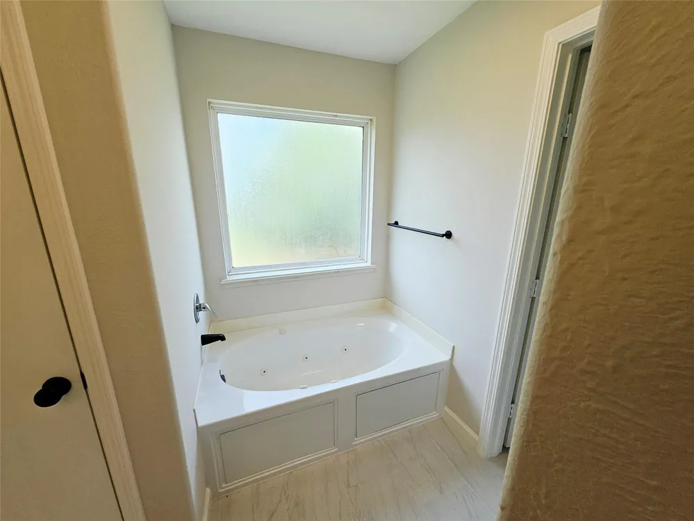 4227 Richmeadow Drive Houston, TX 77048