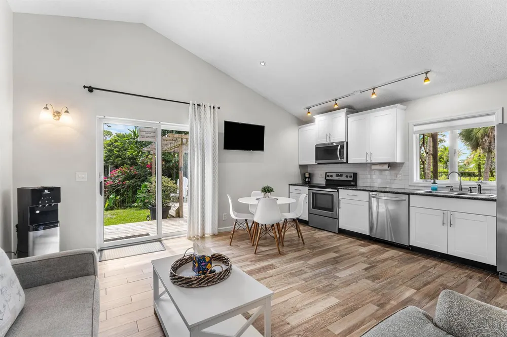 9743 169th Court Jupiter, FL 33478