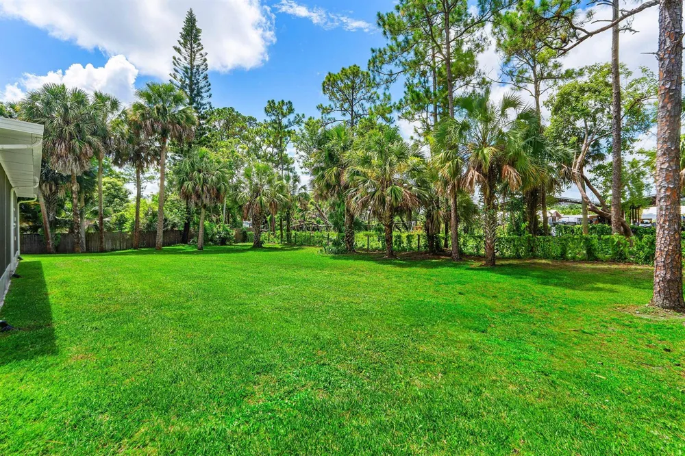 9743 169th Court Jupiter, FL 33478