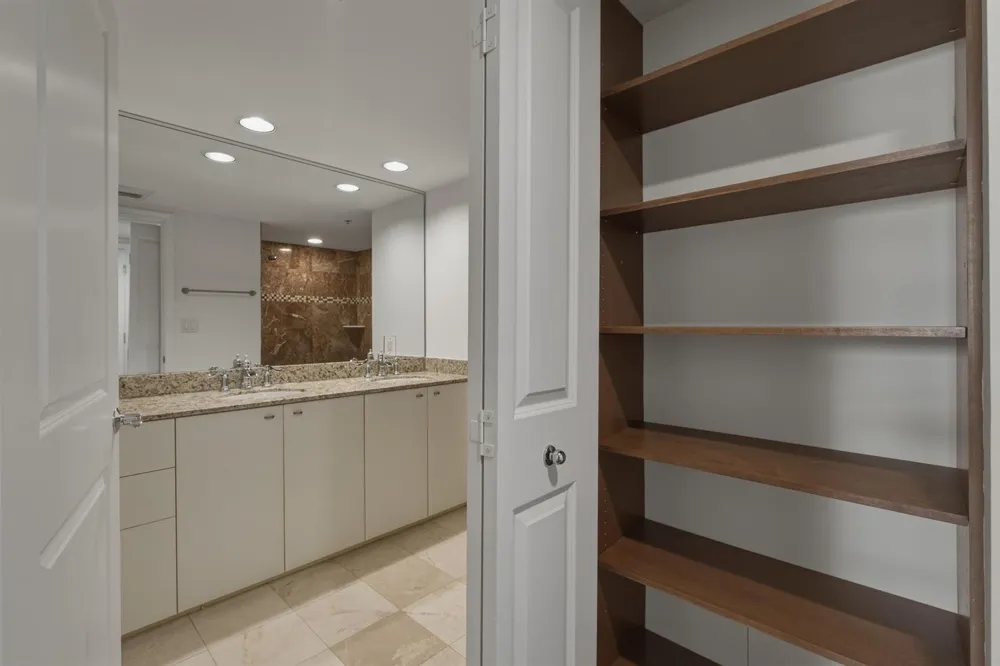 600 W Las Olas Boulevard #905s Fort Lauderdale, FL 33312