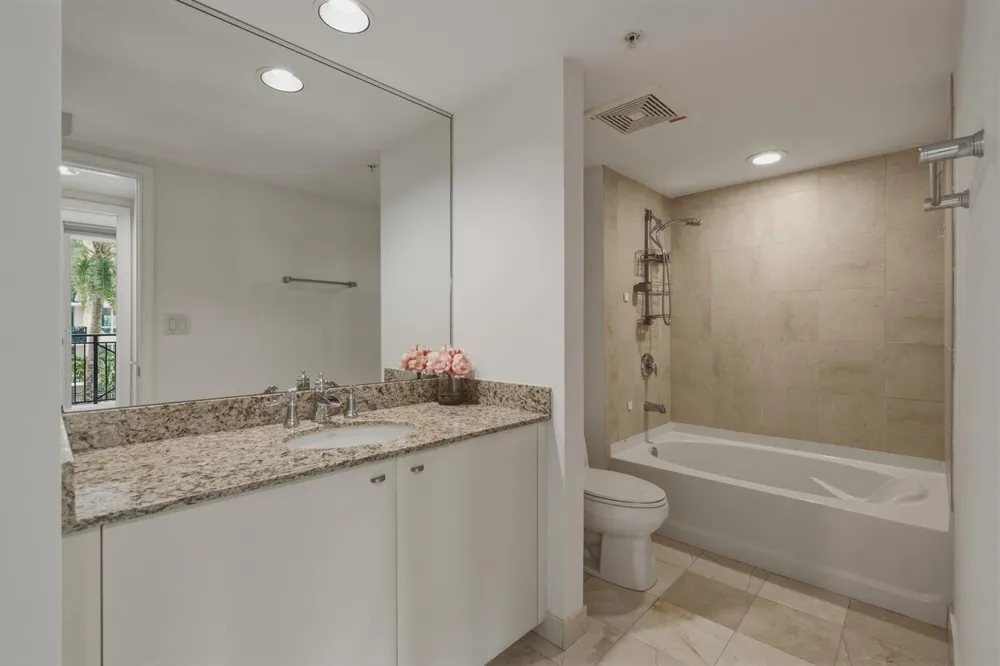 600 W Las Olas Boulevard #905s Fort Lauderdale, FL 33312