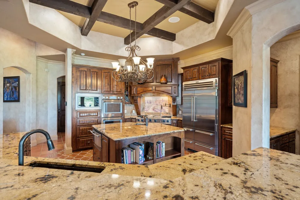 481 Chimney Cove Drive Marble Falls, TX 78654