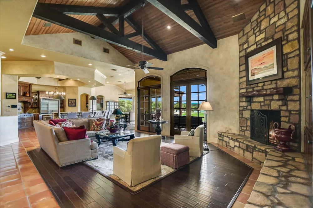 481 Chimney Cove Drive Marble Falls, TX 78654