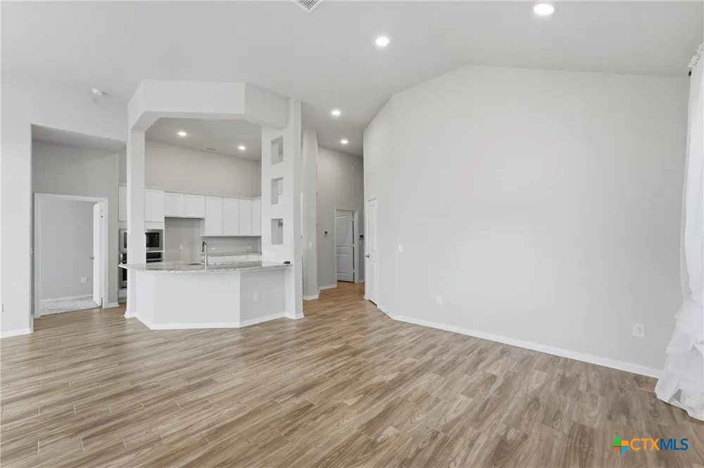 369 Durian Loop Buda, TX 78610
