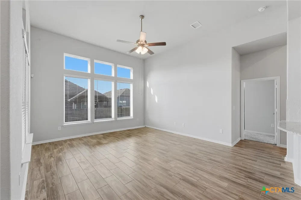 369 Durian Loop Buda, TX 78610