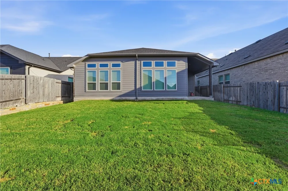 369 Durian Loop Buda, TX 78610