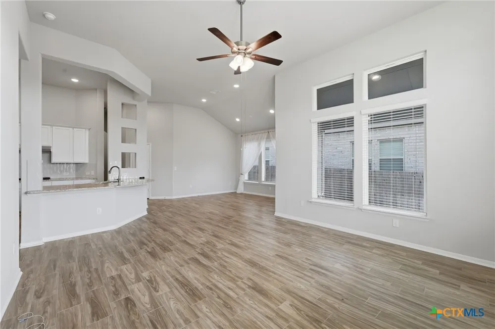 369 Durian Loop Buda, TX 78610