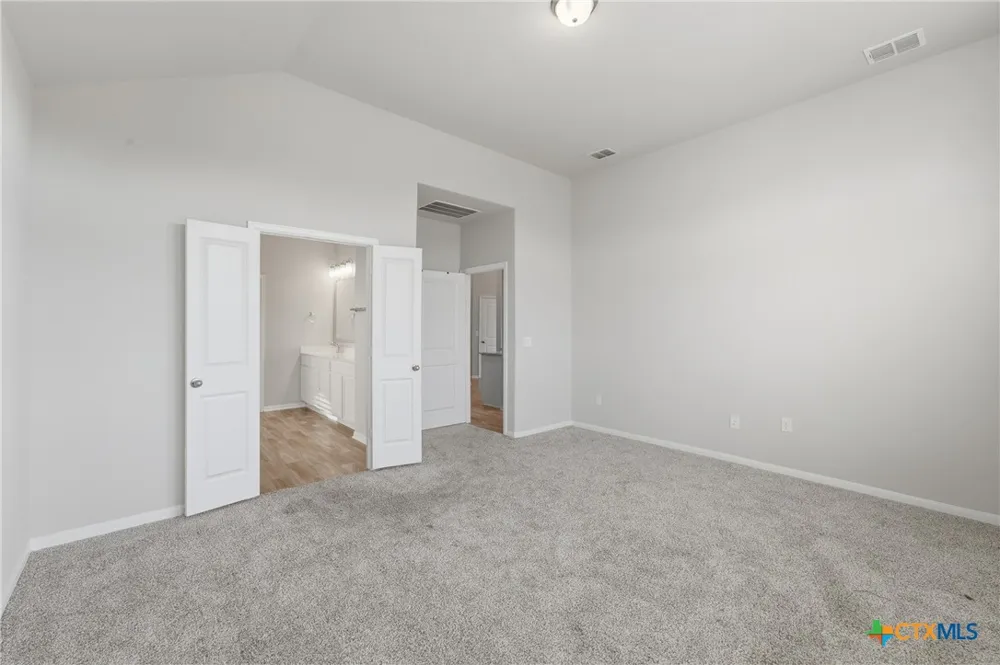 369 Durian Loop Buda, TX 78610
