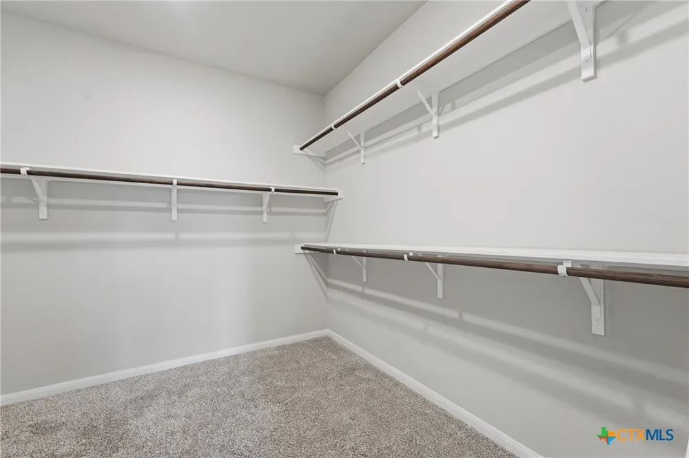 369 Durian Loop Buda, TX 78610