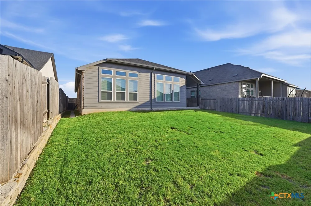 369 Durian Loop Buda, TX 78610