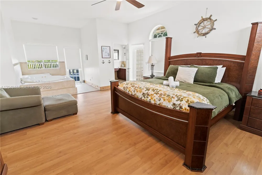 901 Dove Ave Miami Springs, FL 33166