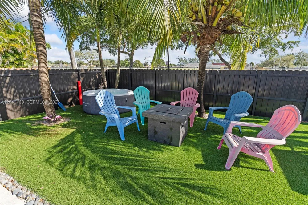 901 Dove Ave Miami Springs, FL 33166