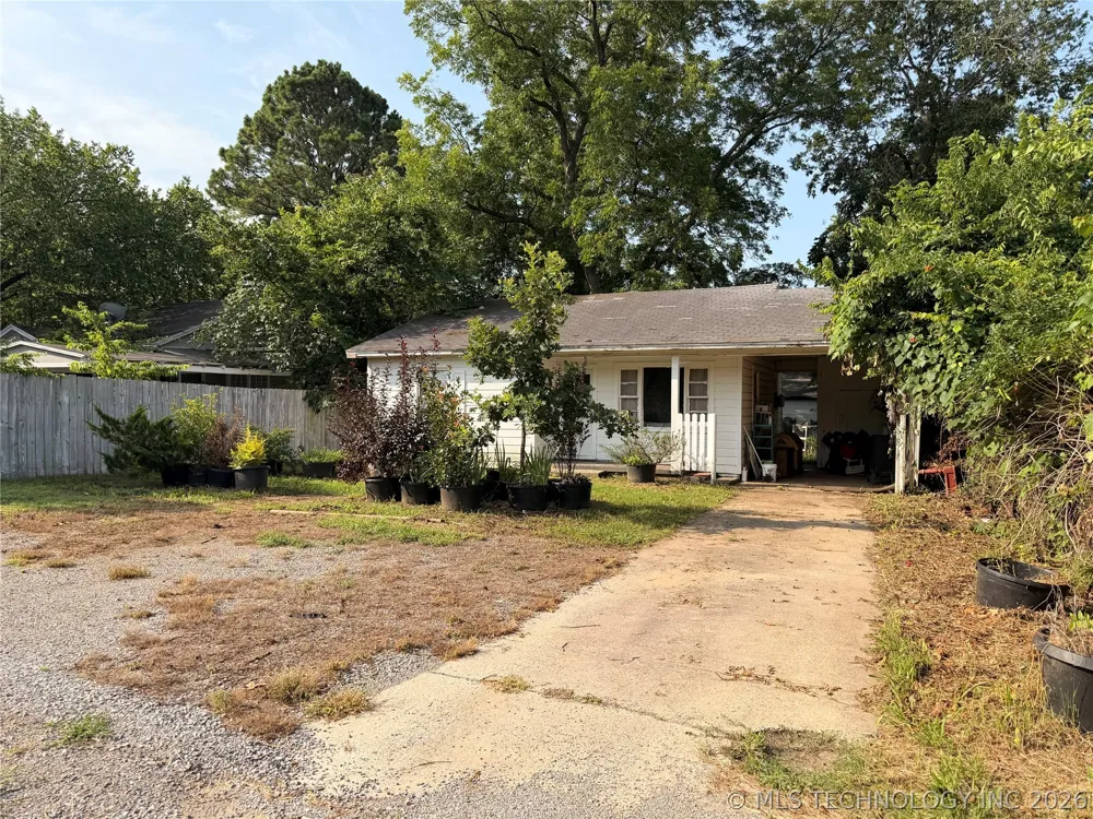 1419 W Locust Durant, OK 74701