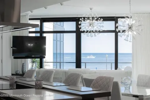 350 OCEAN AVE