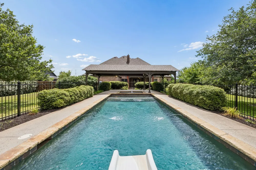2012 Woodbine Circle Southlake, TX 76092