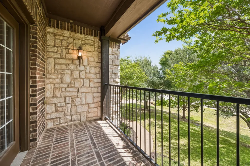 2012 Woodbine Circle Southlake, TX 76092