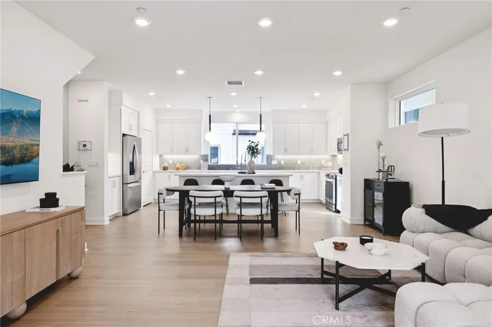 1663 Coral Sea Lane San Pedro, CA 90732