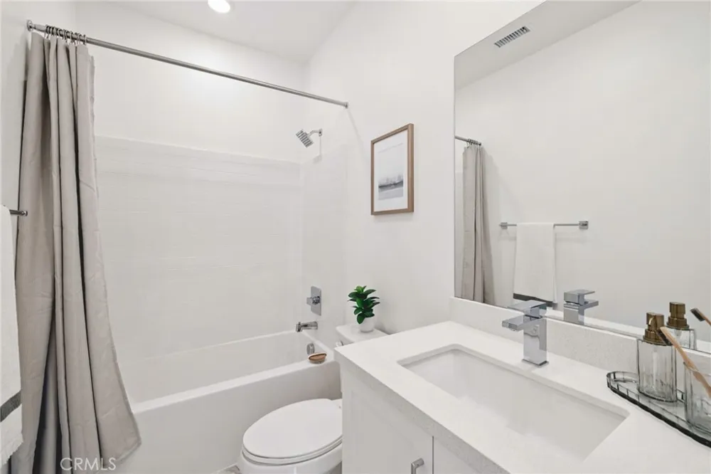 1663 Coral Sea Lane San Pedro, CA 90732