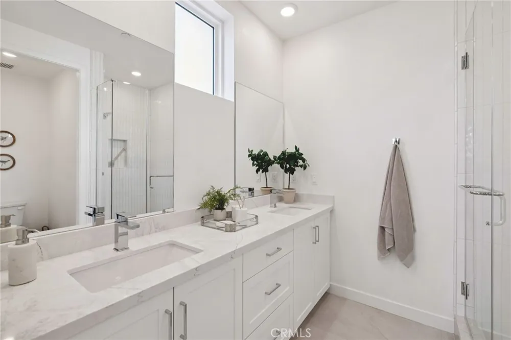 1663 Coral Sea Lane San Pedro, CA 90732