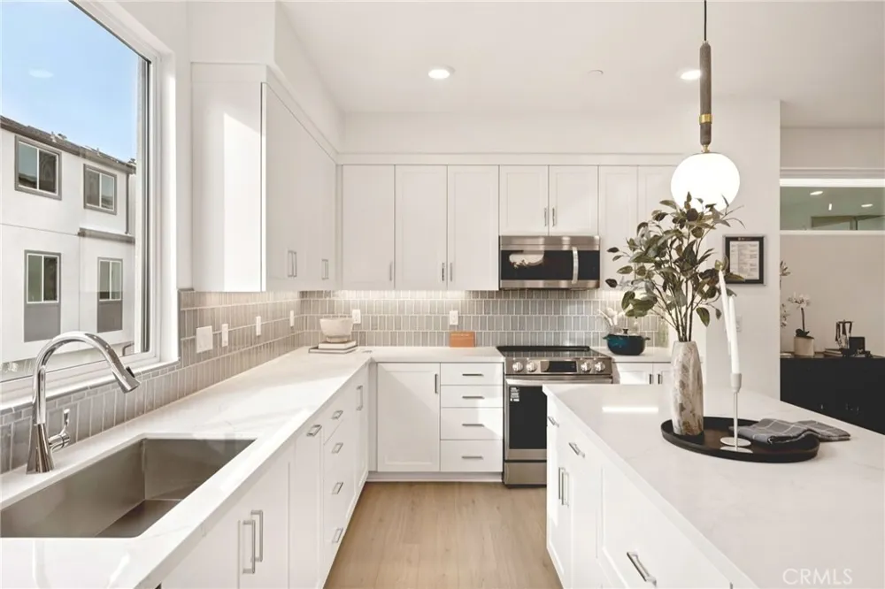 1663 Coral Sea Lane San Pedro, CA 90732