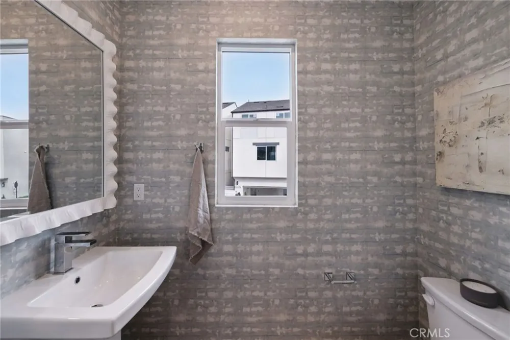 1663 Coral Sea Lane San Pedro, CA 90732