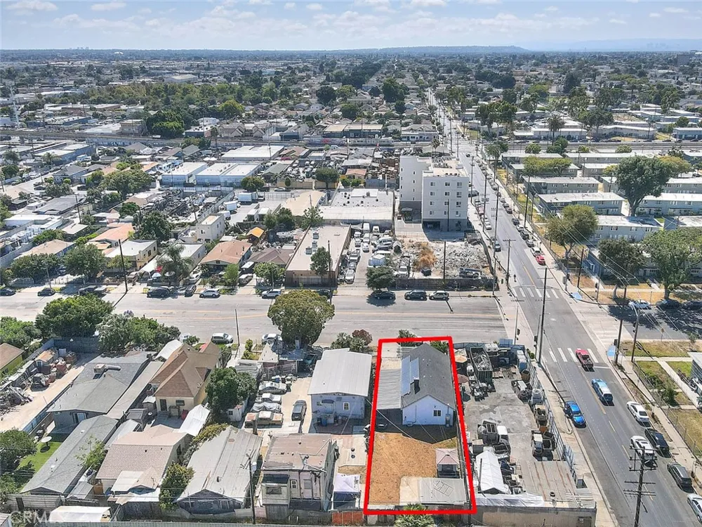 5506 Holmes Avenue Los Angeles, CA 90058